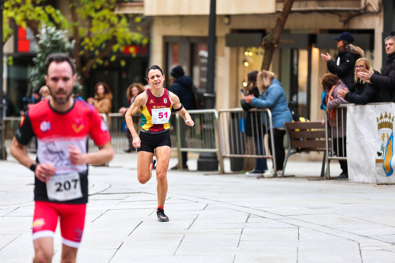 Salamanca corre con sus médicos y Javier Alves y Verónica Sánchez son los más rápidos