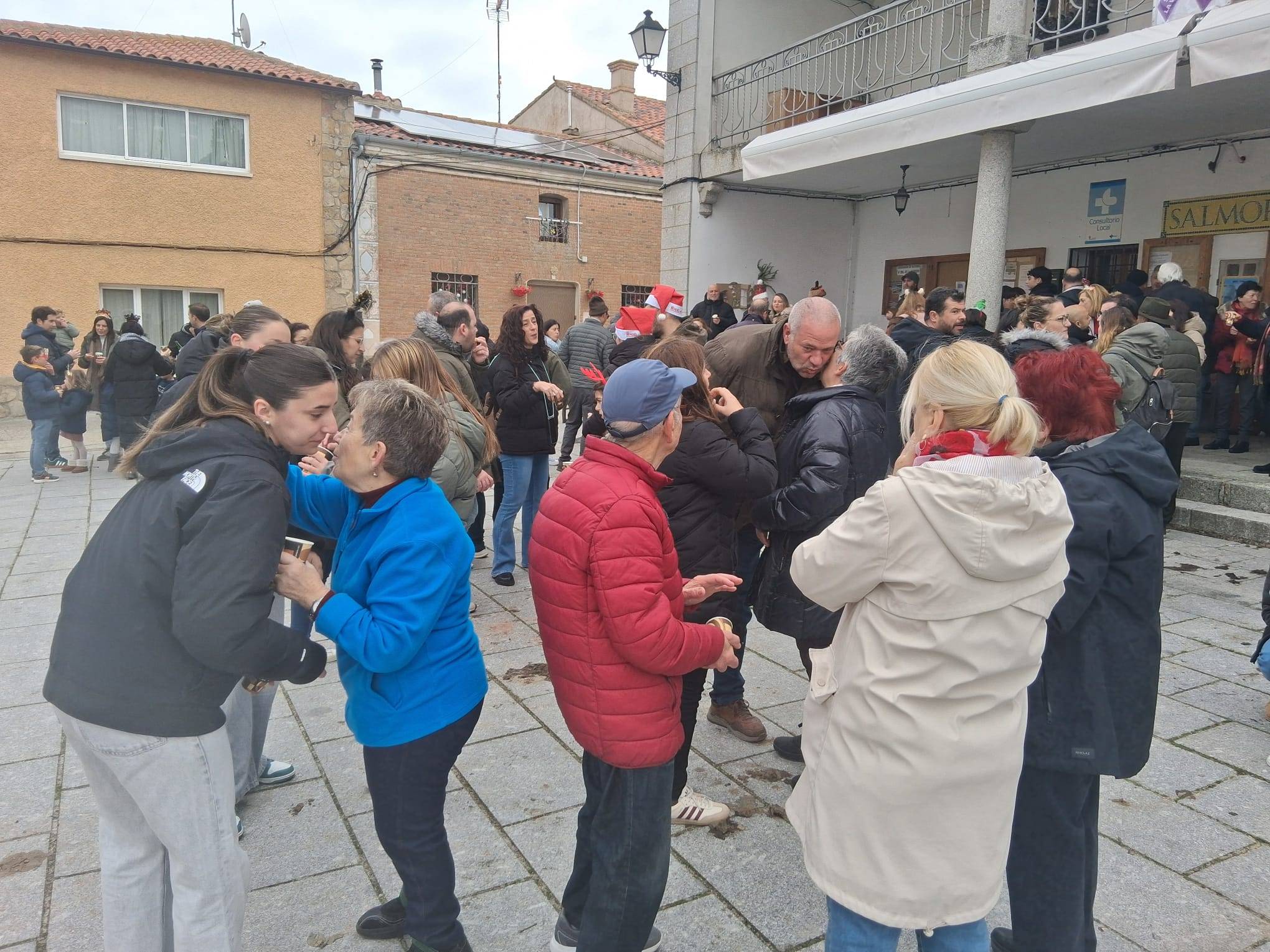 Celebración anticipada del fin de año en Salmoral