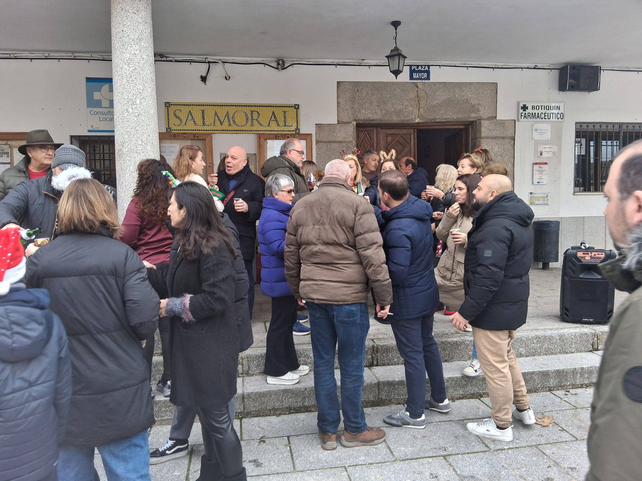 Celebración anticipada del fin de año en Salmoral