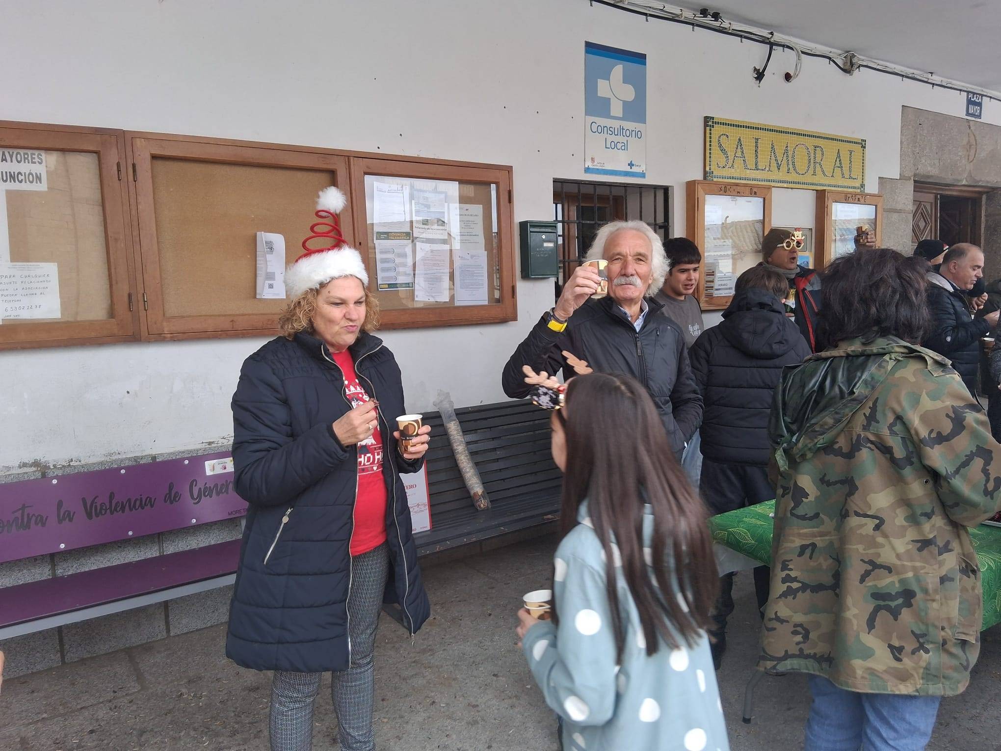 Celebración anticipada del fin de año en Salmoral