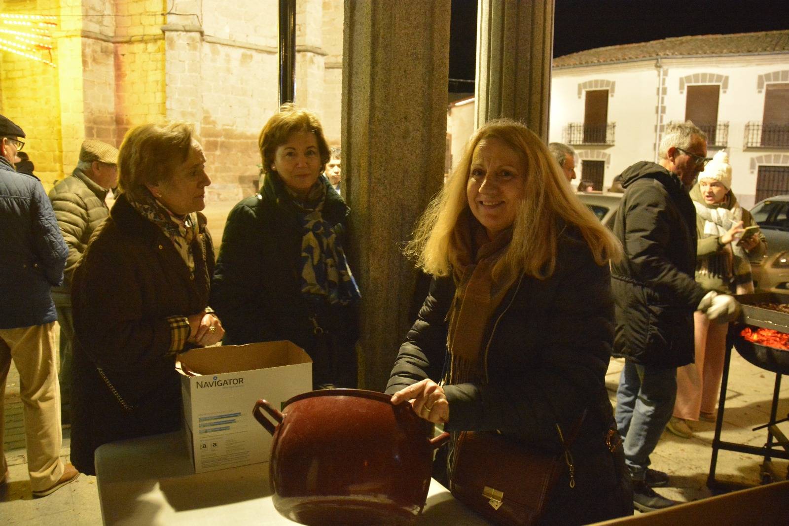 Macotera entra en calor compartiendo castañas asadas