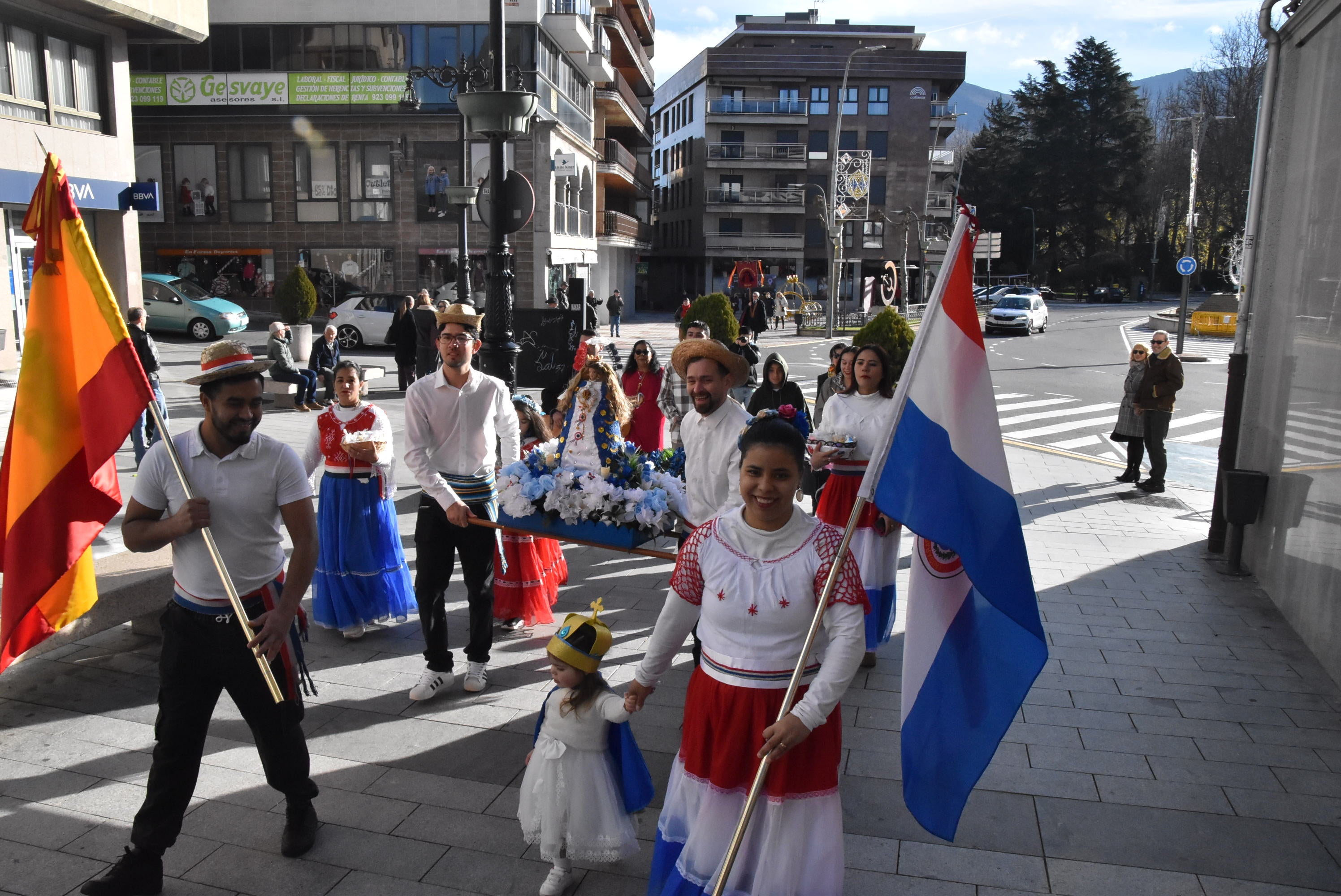 Procesión con la Virgen de Caacupé en Béjar