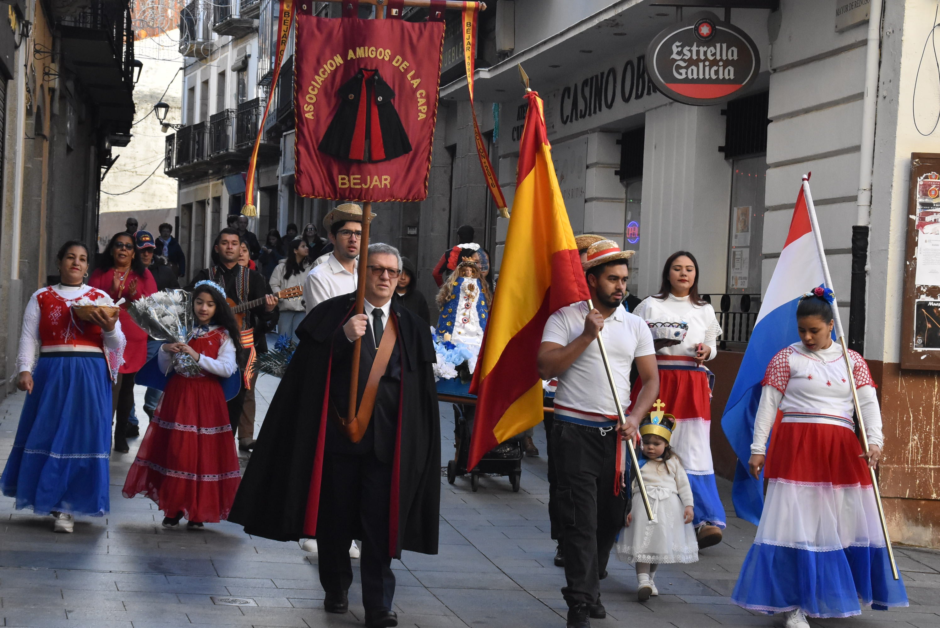 Procesión con la Virgen de Caacupé en Béjar
