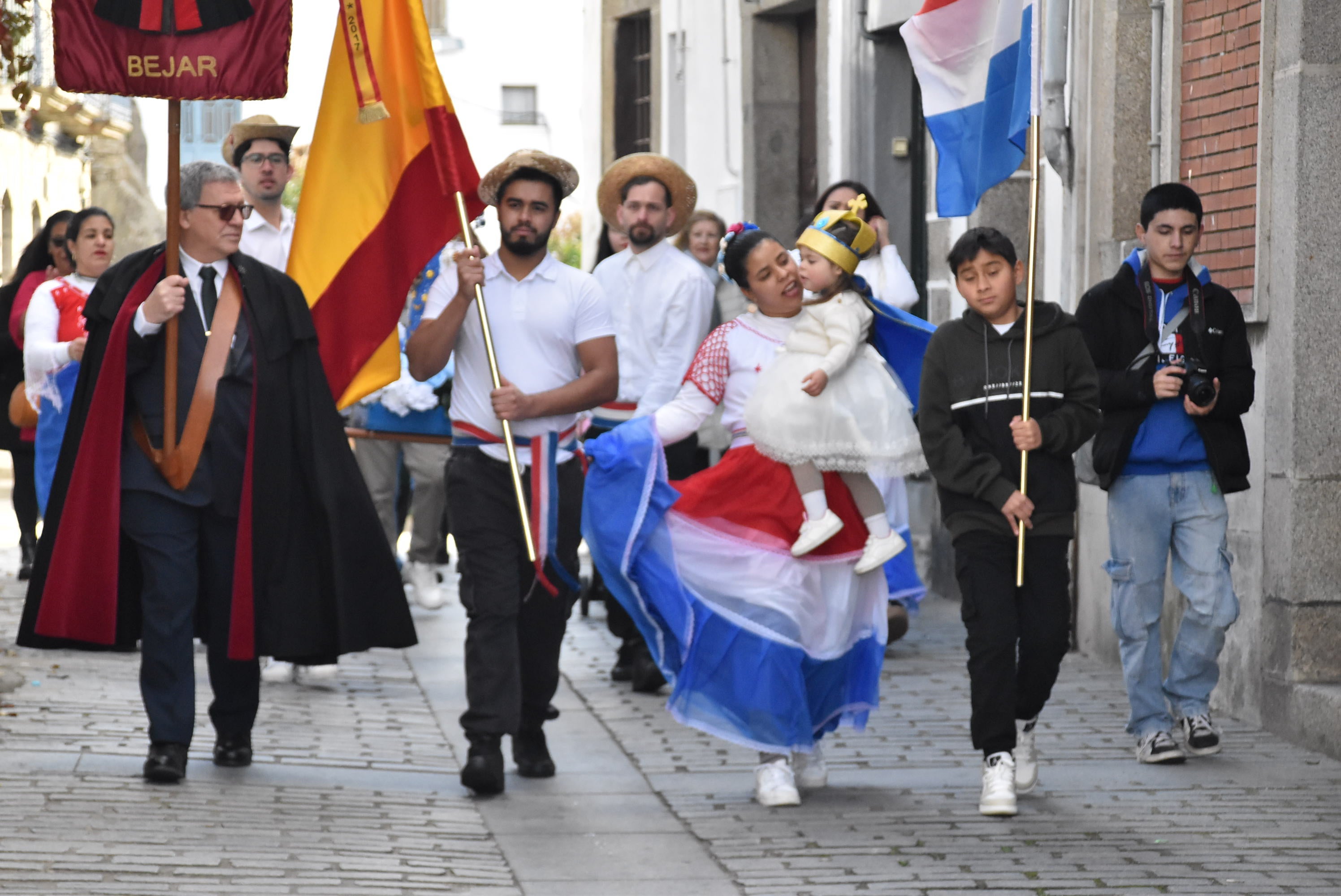 Procesión con la Virgen de Caacupé en Béjar