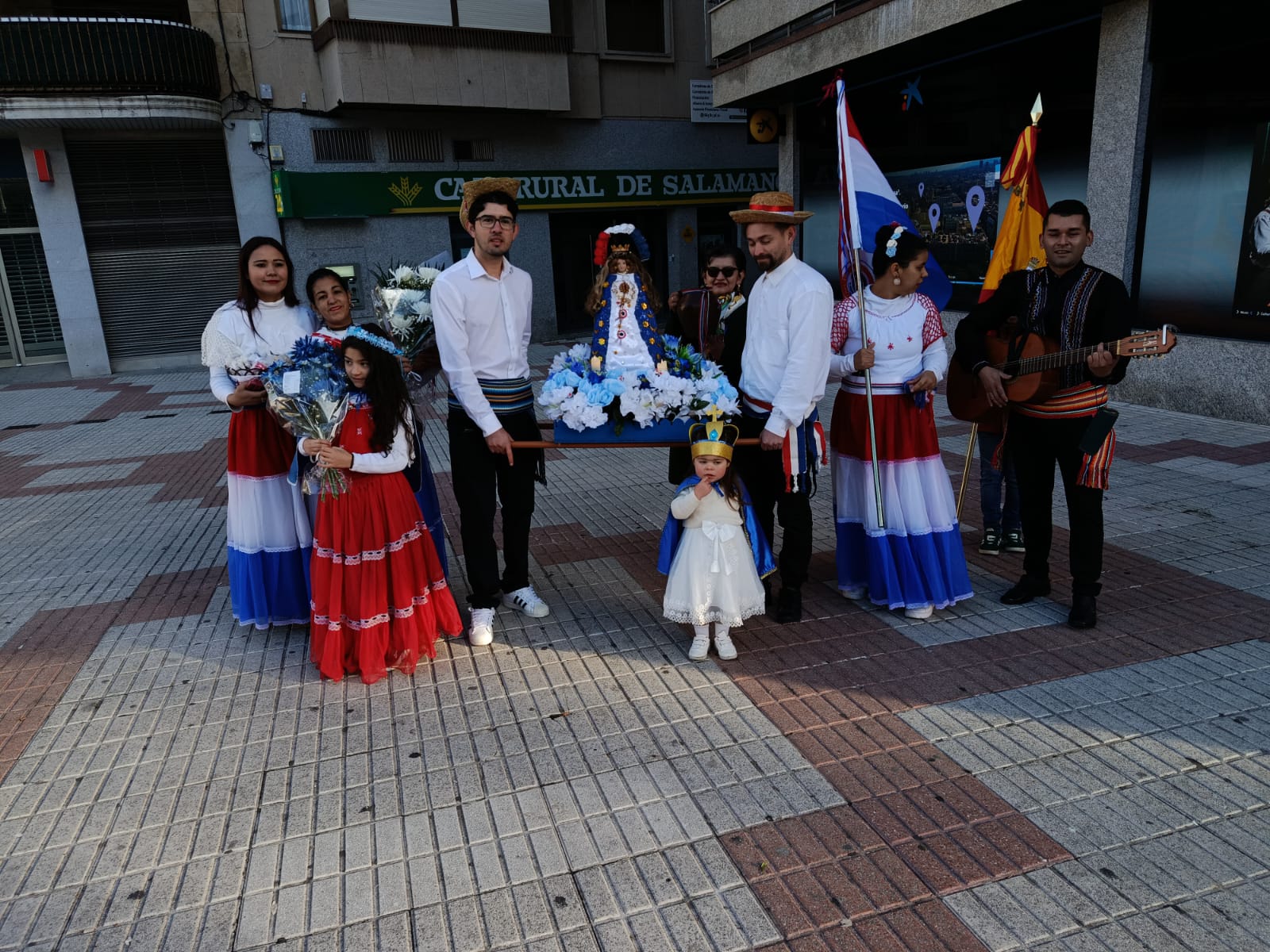 Procesión con la Virgen de Caacupé en Béjar