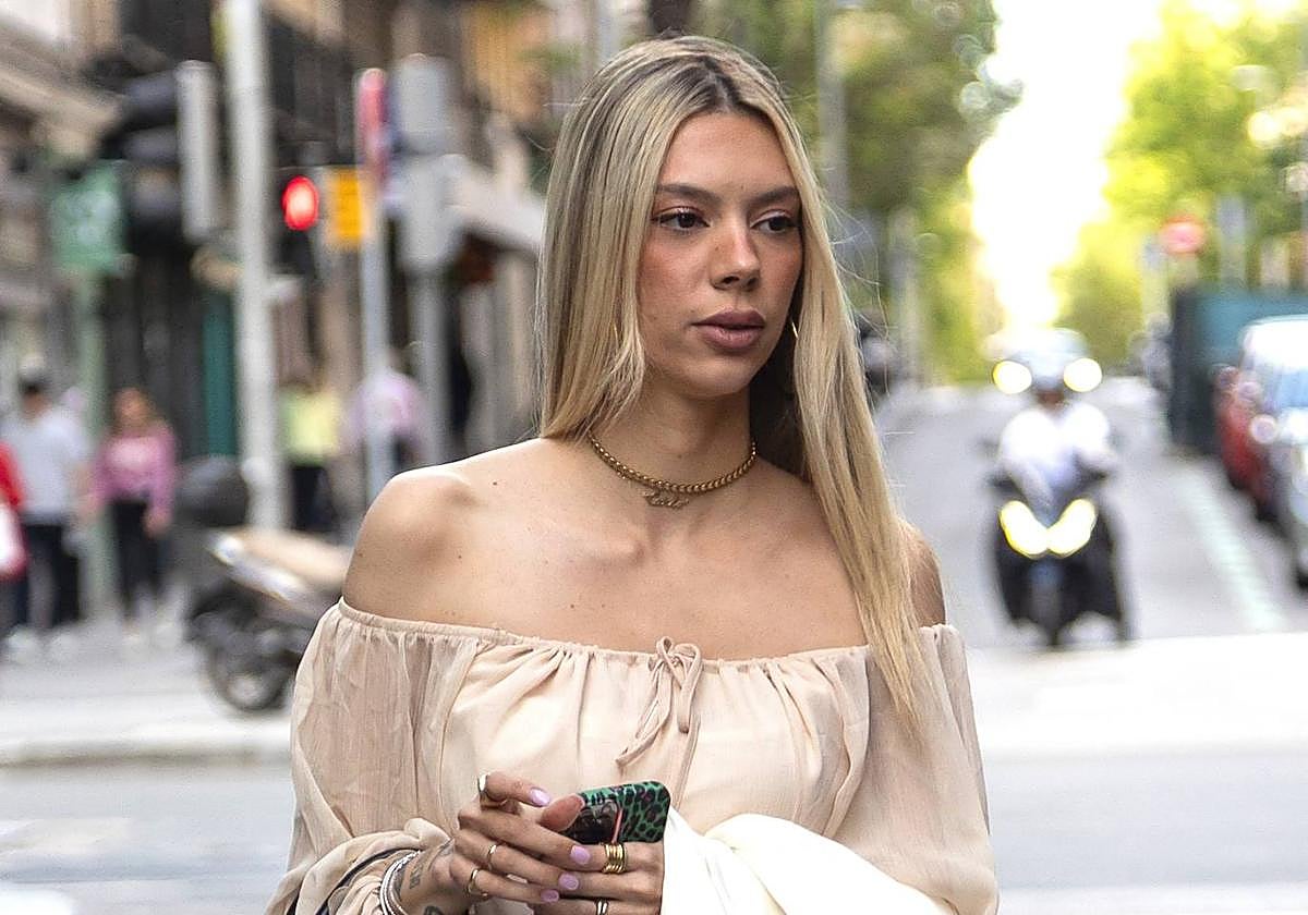 Alejandra Rubio y su libro: ironía ante las críticas de autoría