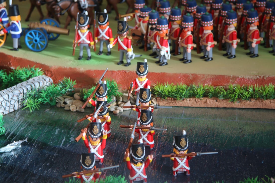 300 Playmobil para recrear una parte poco conocida de la historia de ...