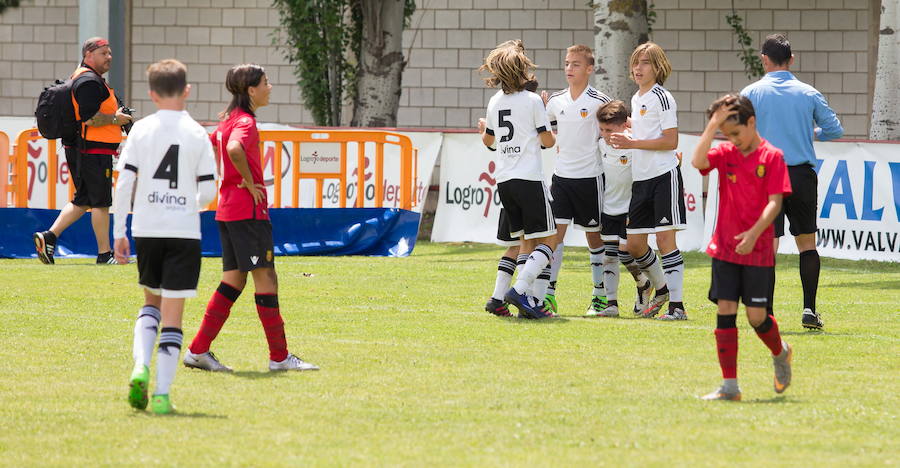 El Valencia gana el Torneo Nacional Alevín de Valvanera