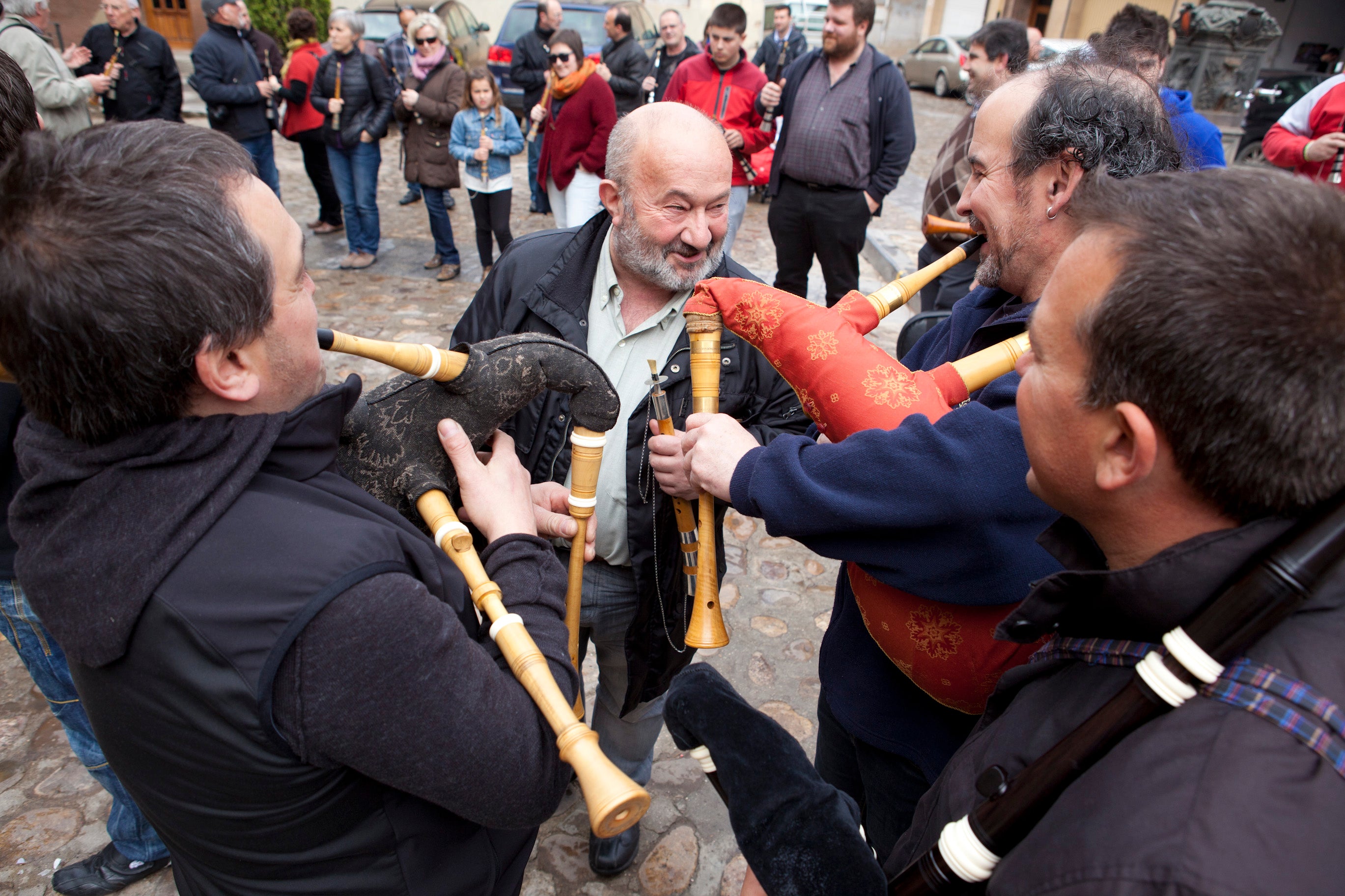 Concentración de dulzainas y tambores en Navarrete