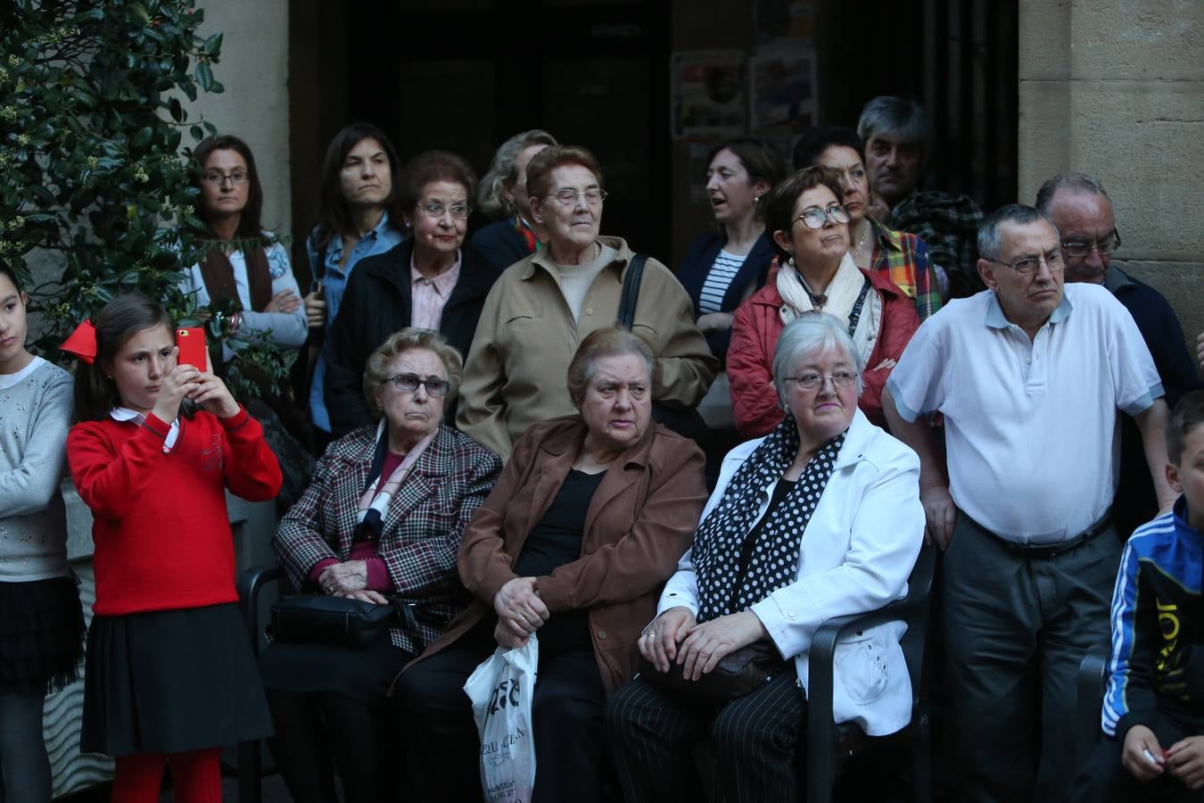 La cofradía de la Santa Cruz procesionó con el Santo Rosario del Dolor