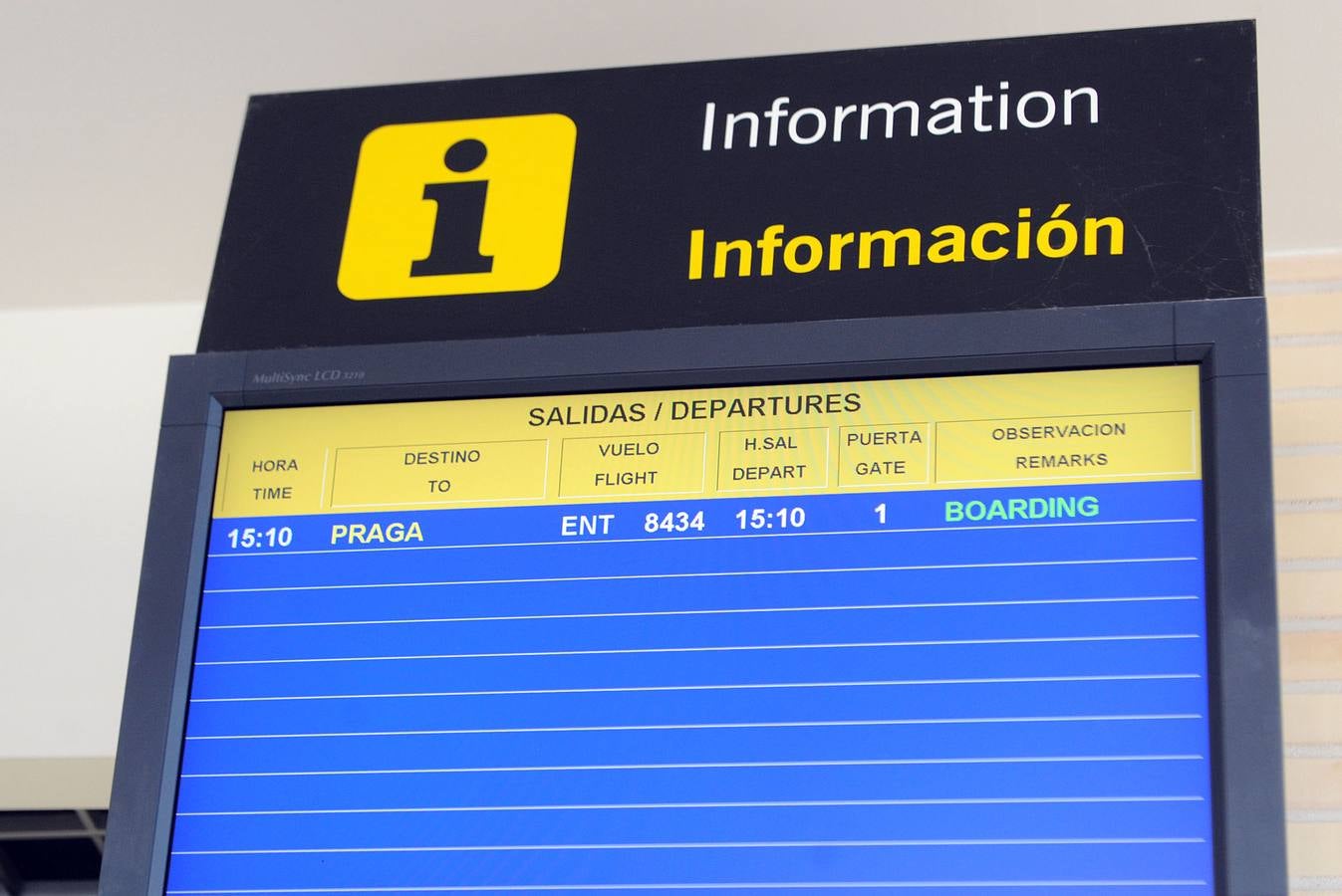 Vuelo a Praga desde el aeropuerto de Logroño