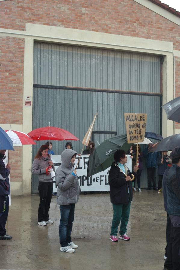 Manifestación de Ochánduri contra su alcalde