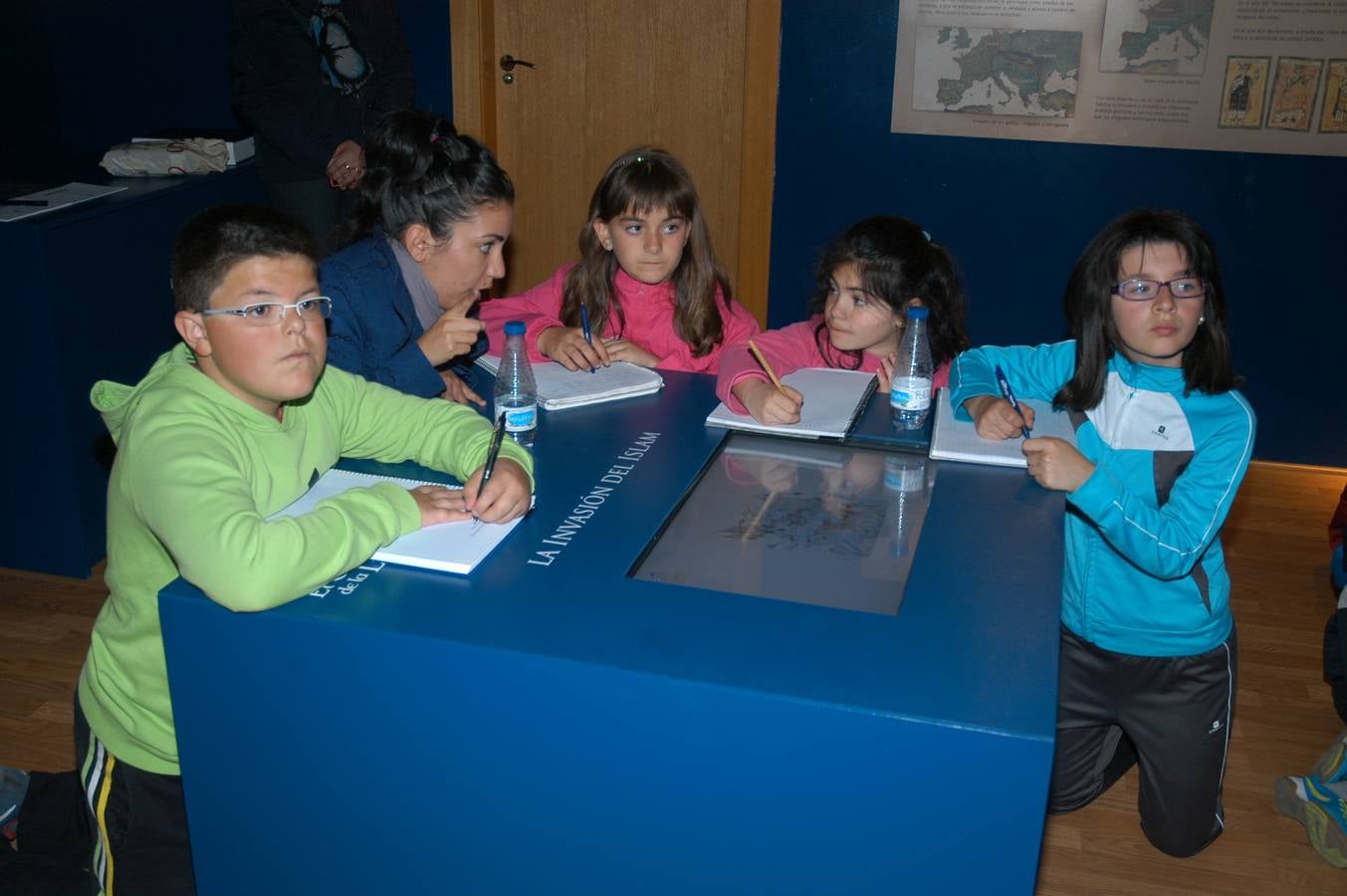 Alumnos de Cornago e Igea, de visita cultural