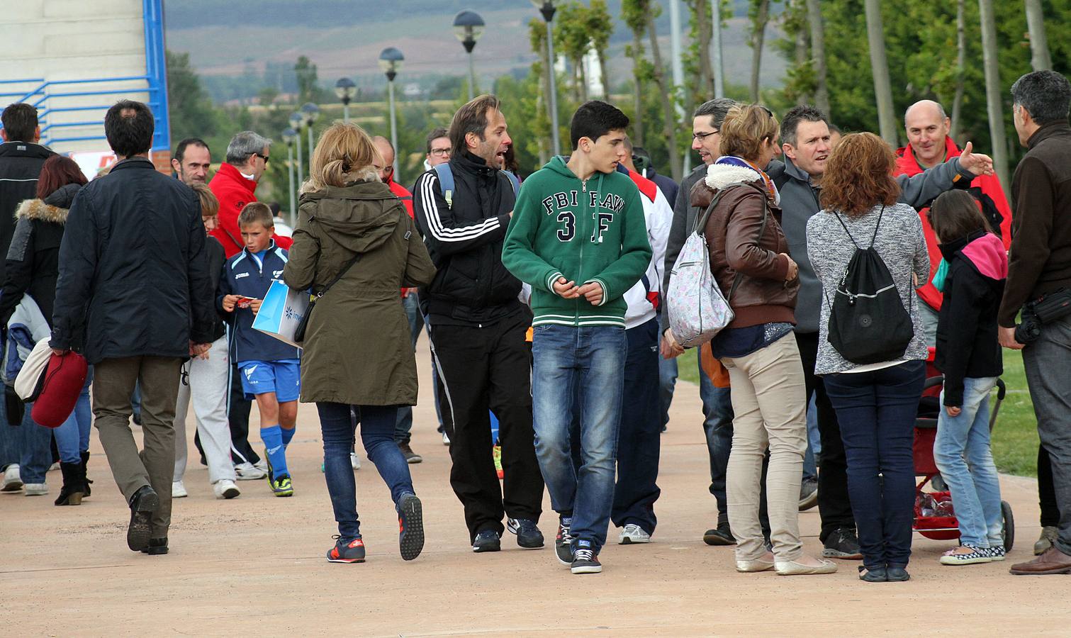 Medio centenar de equipos participan en el VII Torneo Comillas-Loyola (II)