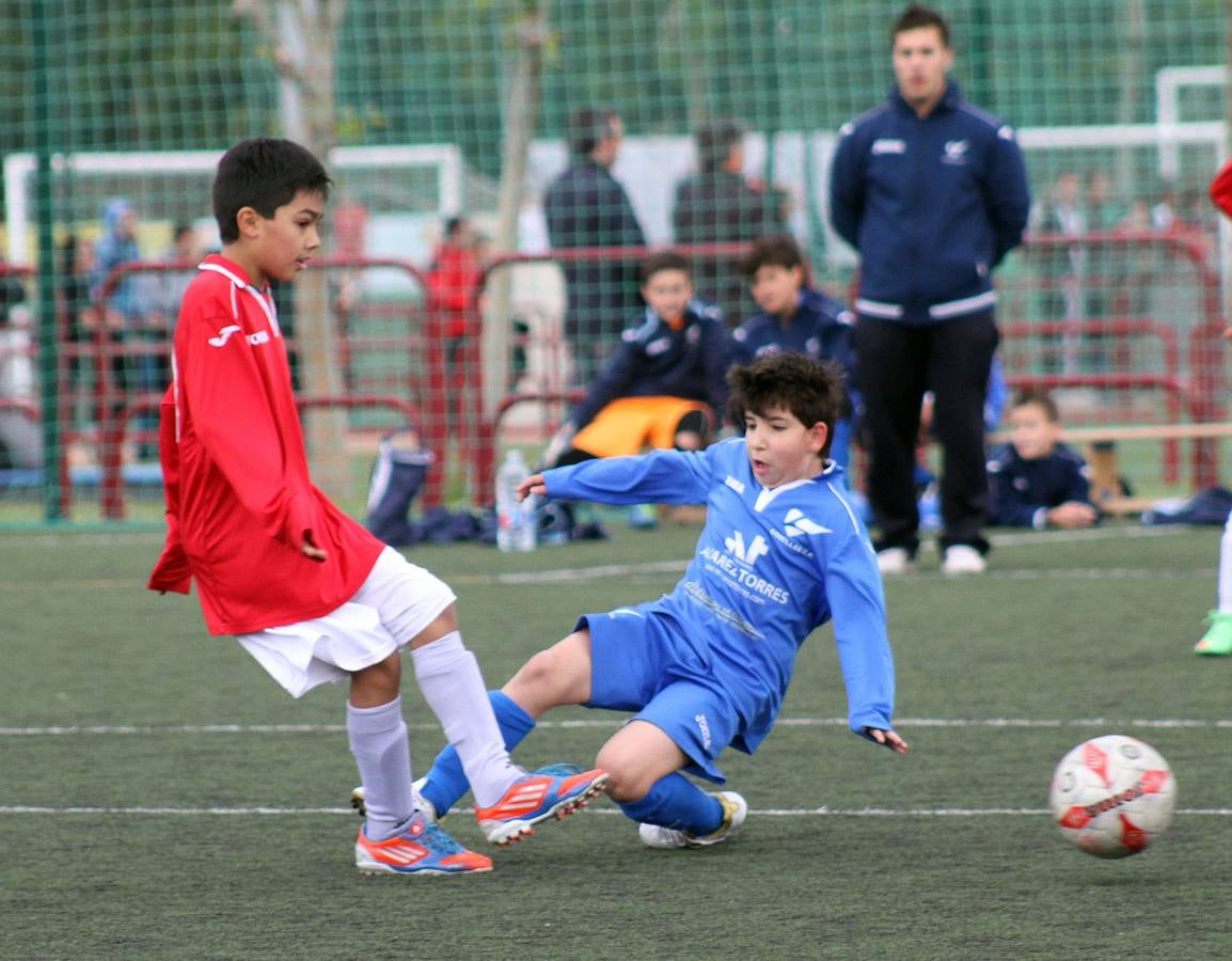 Medio centenar de equipos participan en el VII Torneo Comillas-Loyola (II)