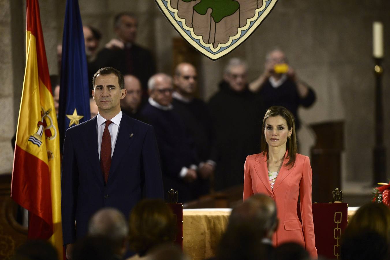 Los Príncipes de Asturias entregan el Premio Príncipe de Viana al historiador Tarsicio de Azcona