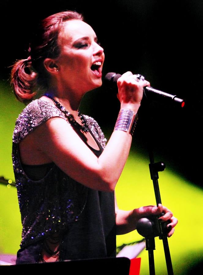 Chenoa triunfa en Logroño