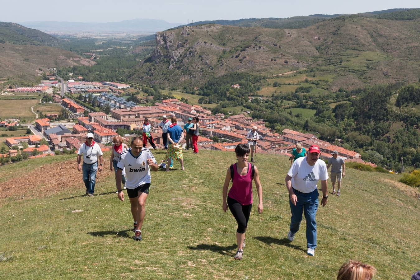 La romería a Santa Bárbara, en el día grande de las fiestas de Ezcaray