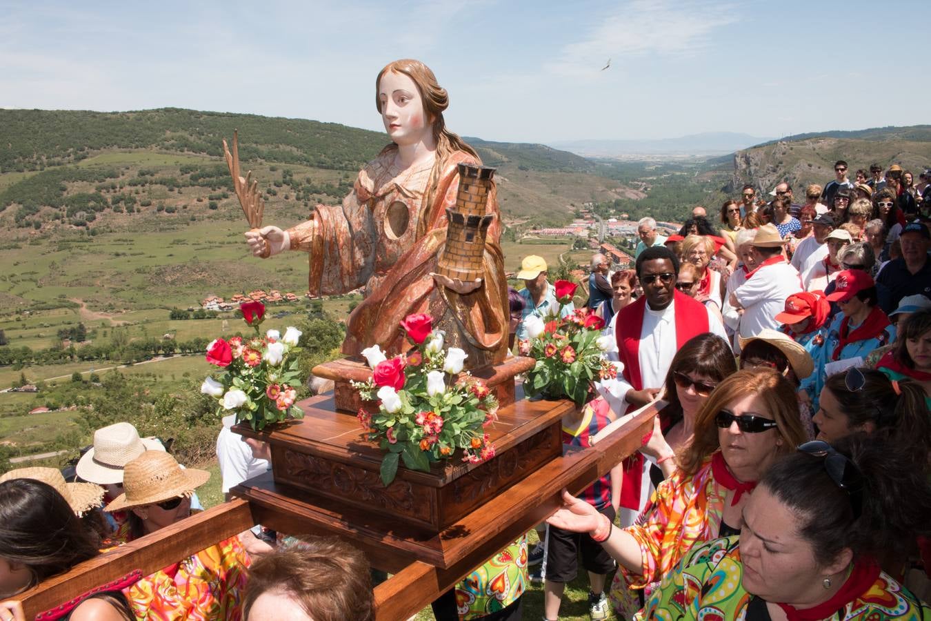 La romería a Santa Bárbara, en el día grande de las fiestas de Ezcaray