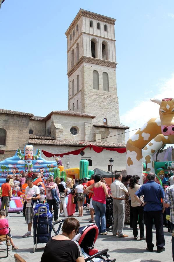 Los niños, protagonistas de la fiesta en las calles de Logroño