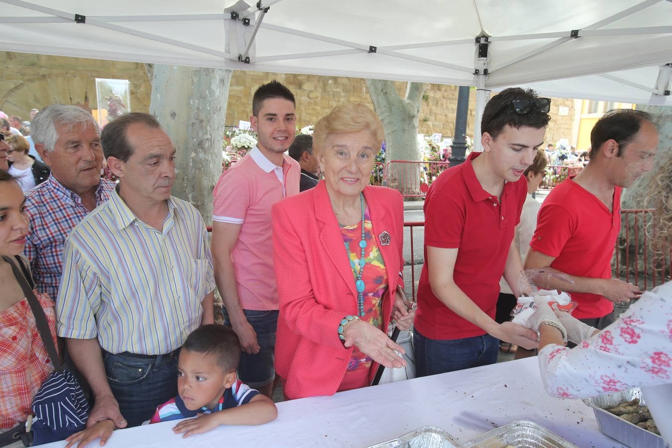 Reparto del pez, pan y vino (III)