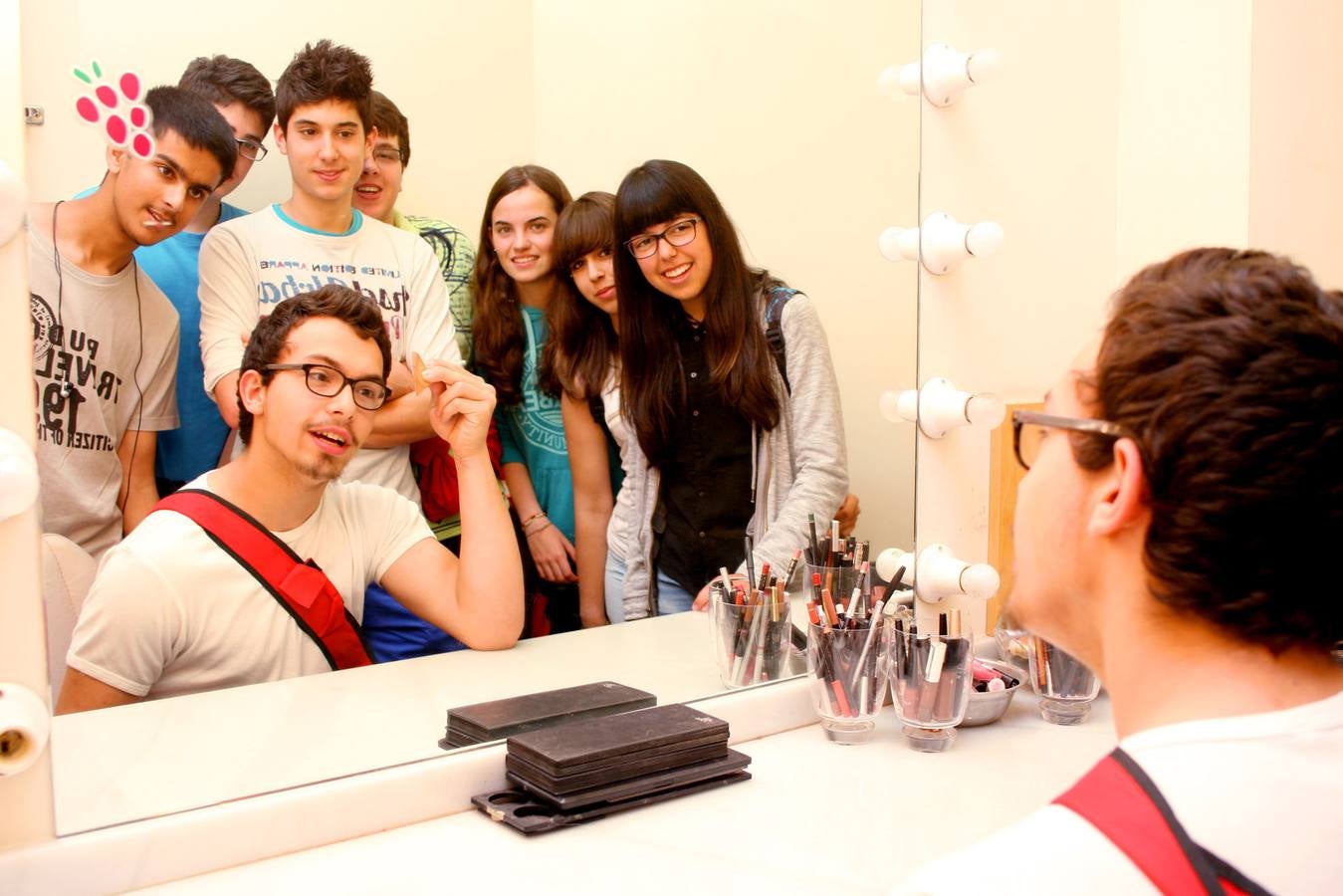 Alumnos del IES Samaniego de Laguardia visitan las instalaciones de La Rioja