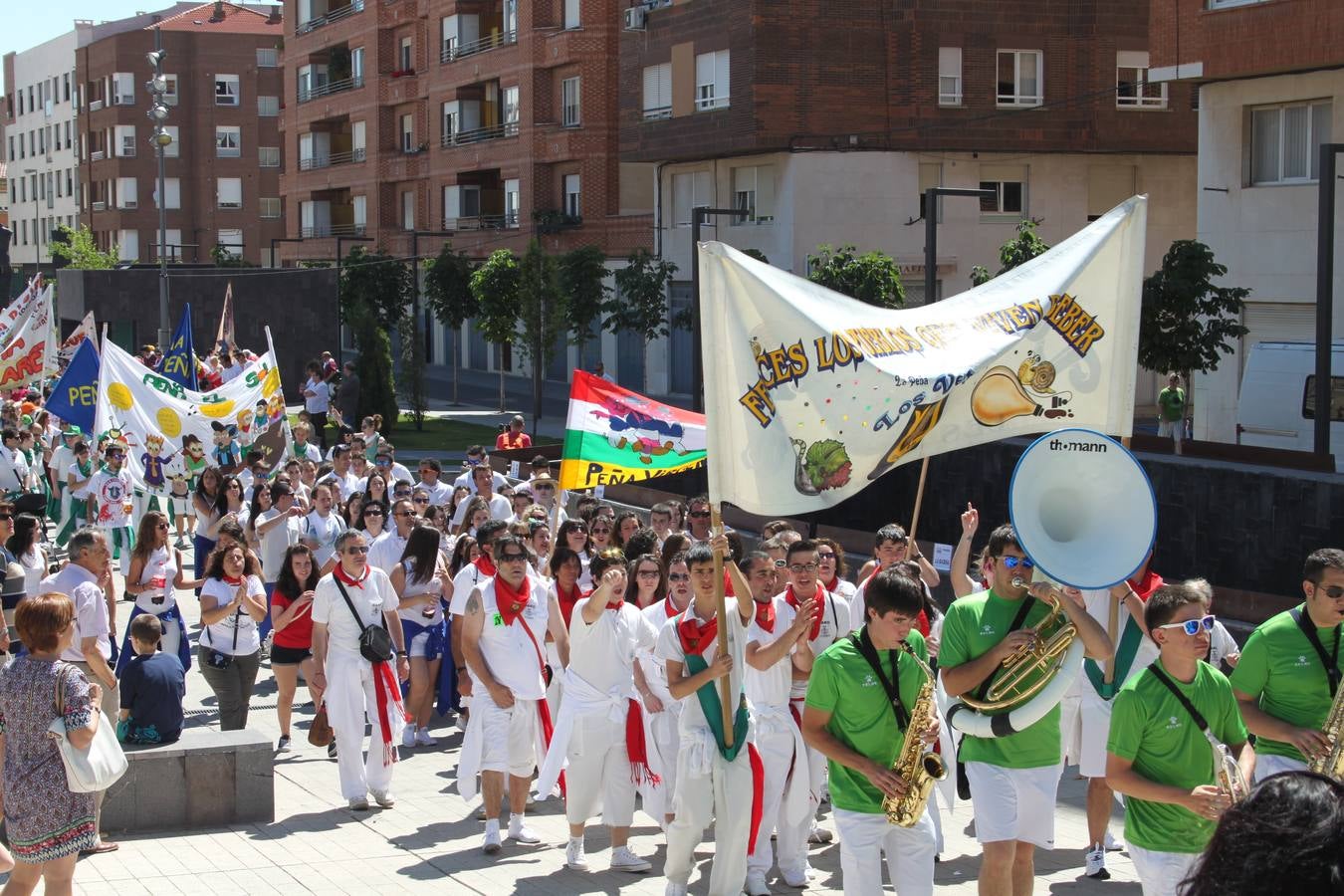 Concentración de 1.600 peñistas en Arnedo