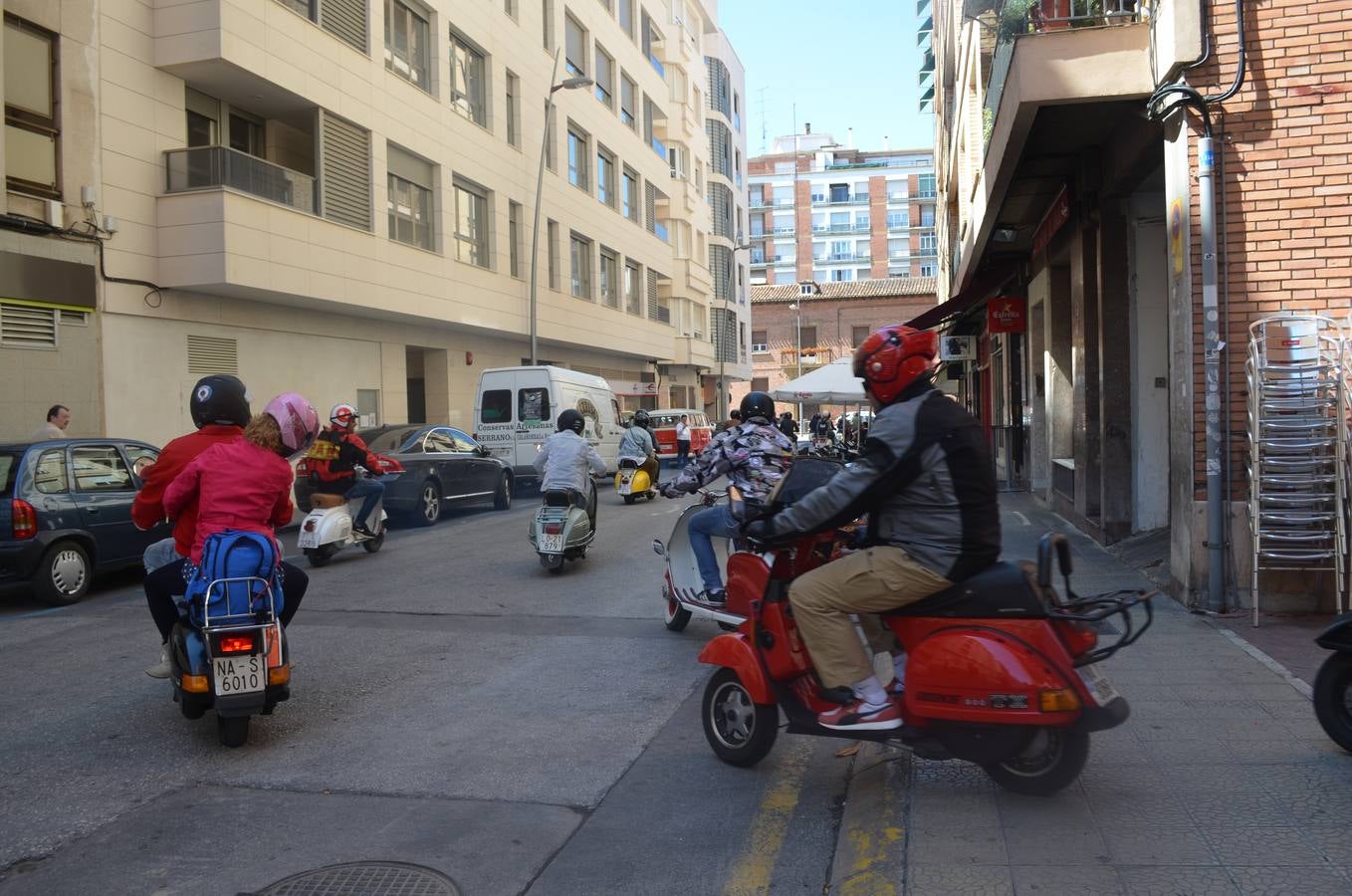 Calahorra disfruta de una concentración de scooters