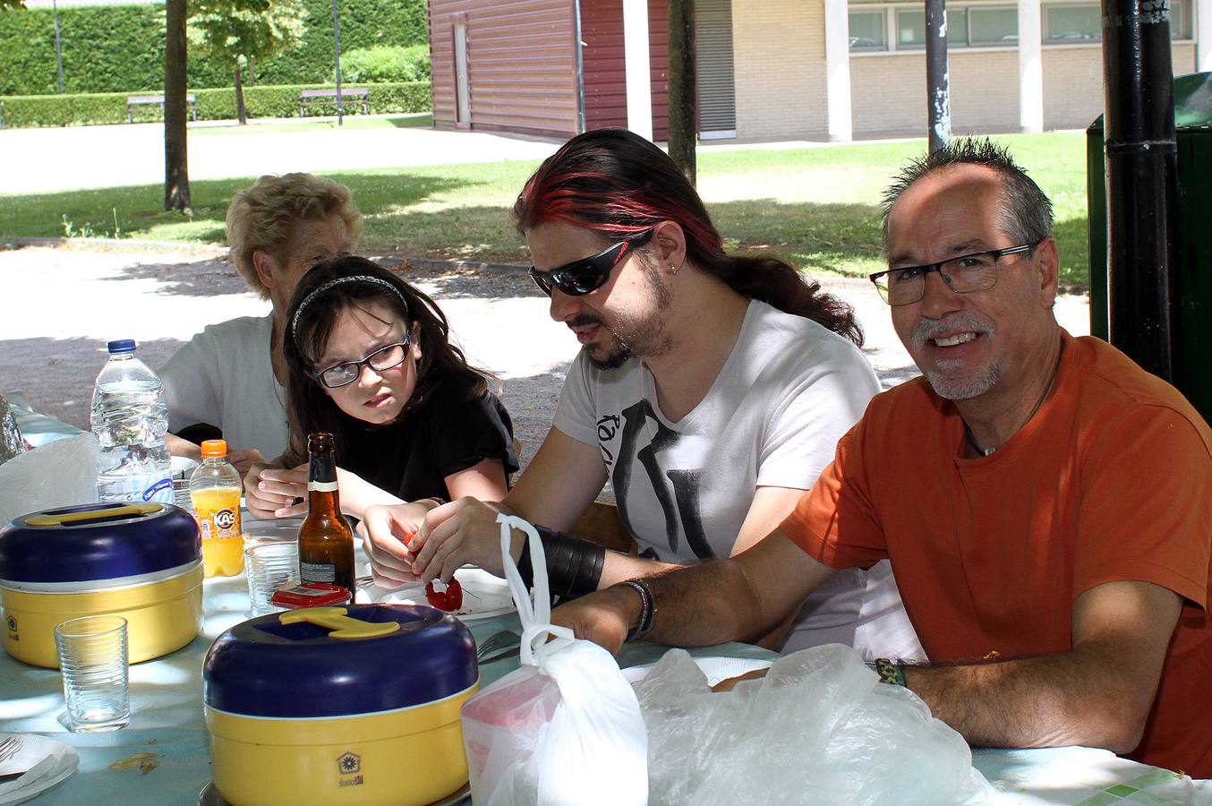 Comida de hermandad del barrio de San Antonio