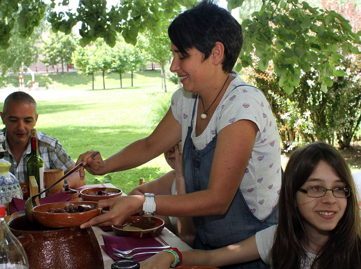 Comida de hermandad del barrio de San Antonio