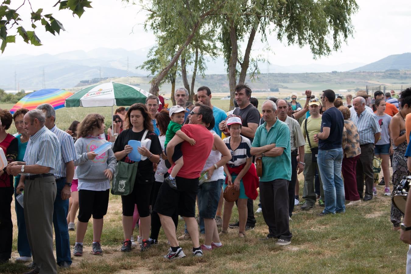 Cientos de personas fueron a Las Abejas de romería