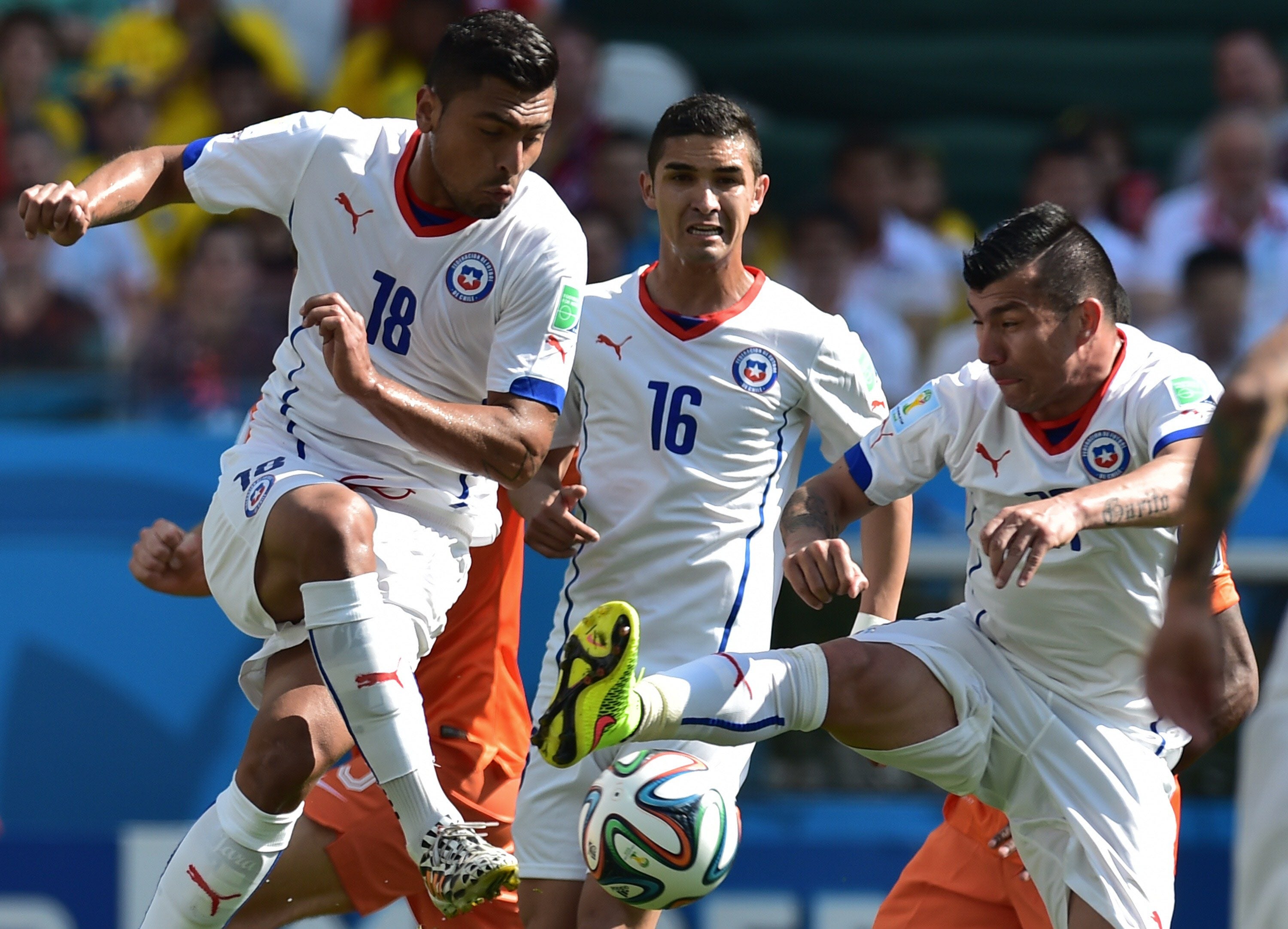 Holanda-Chile, primera fase