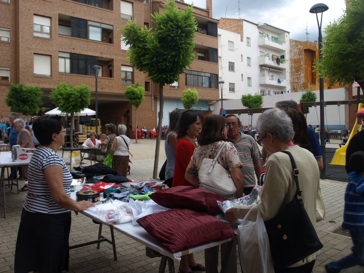 Mercadillo solidario con El Salvador