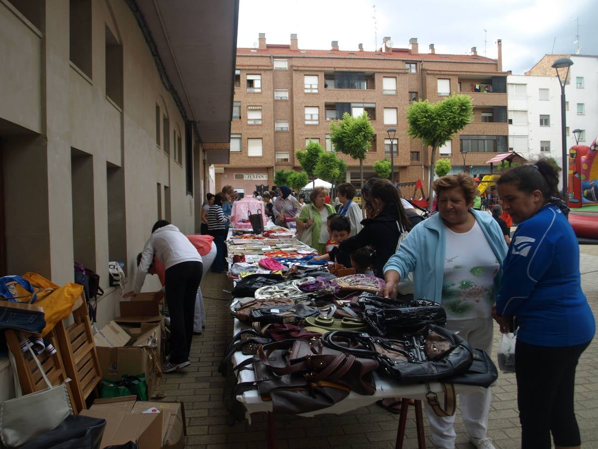 Mercadillo solidario con El Salvador