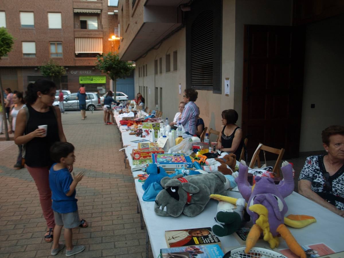 Mercadillo solidario con El Salvador