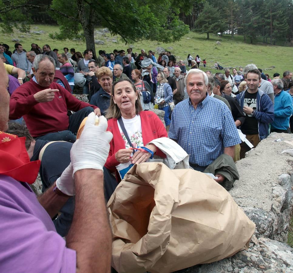 Villoslada celebra la Caridad Grande en Lomos de Orios (II)