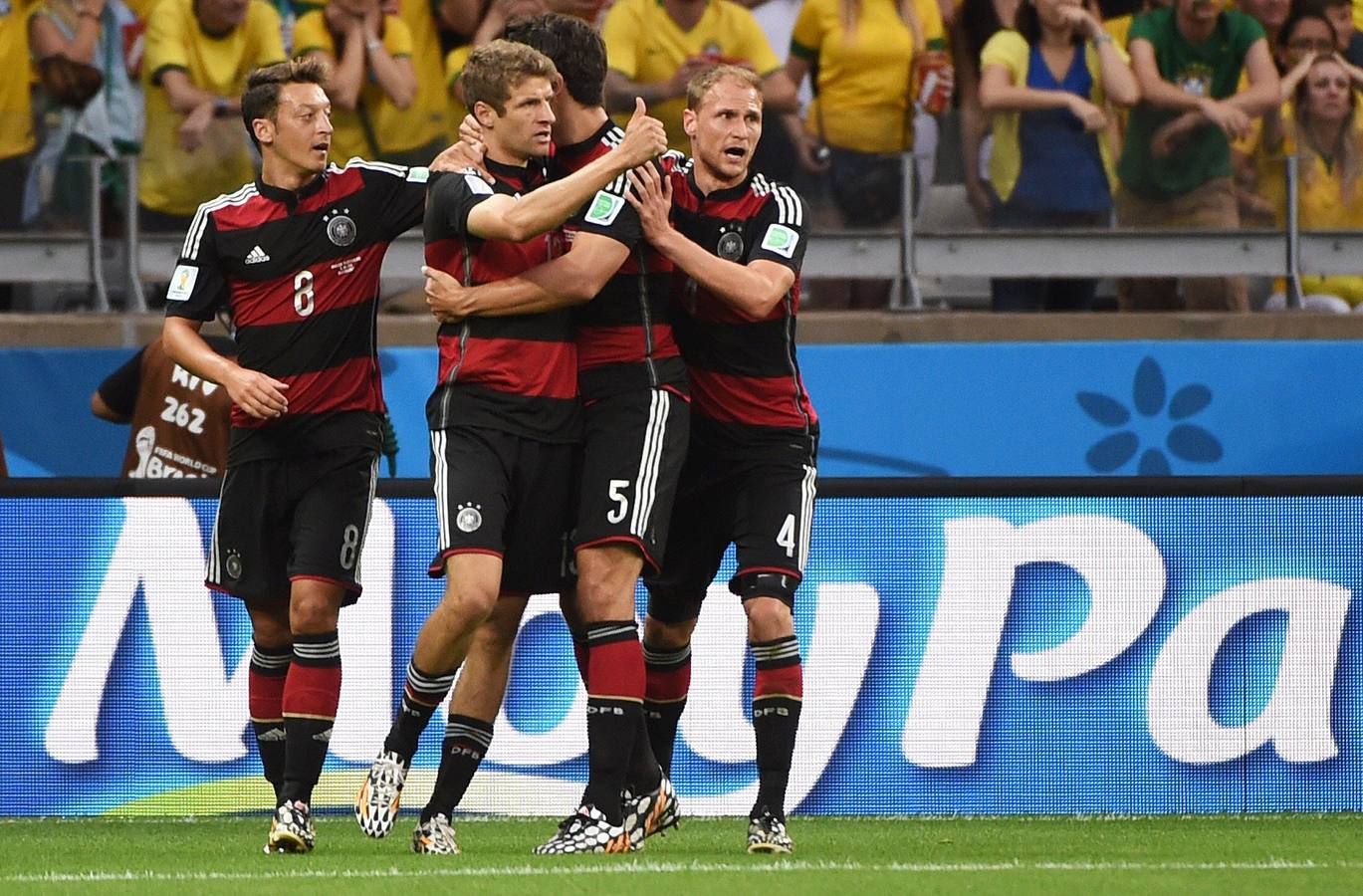 Müller, tras marcar el primer gol alemán.