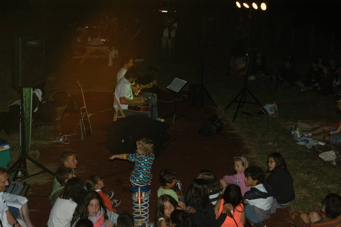 Blues nocturno bajo las estrellas cameranas