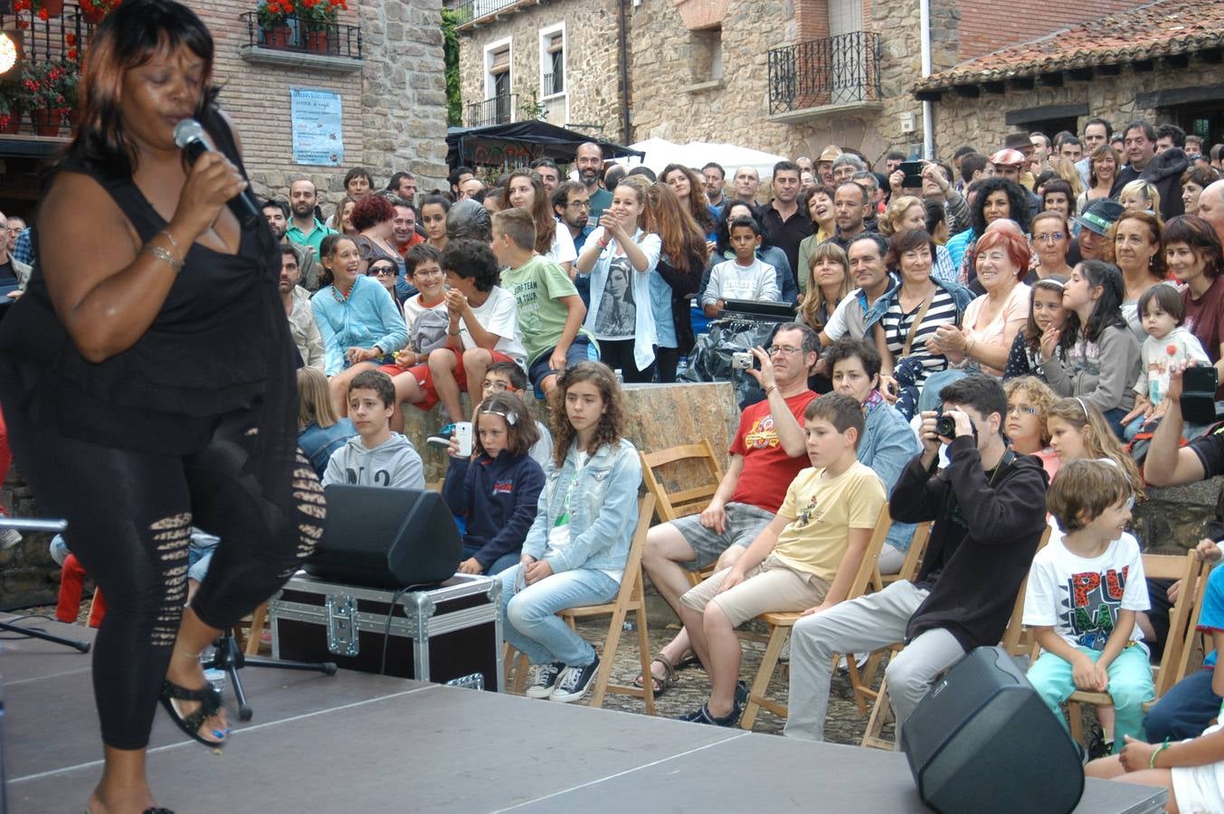 Ms. Nickki y la Tonky Blues Band sirven el plato fuerte en el Cameros Blues Festival