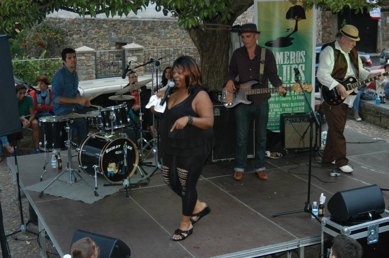 Ms. Nickki y la Tonky Blues Band sirven el plato fuerte en el Cameros Blues Festival