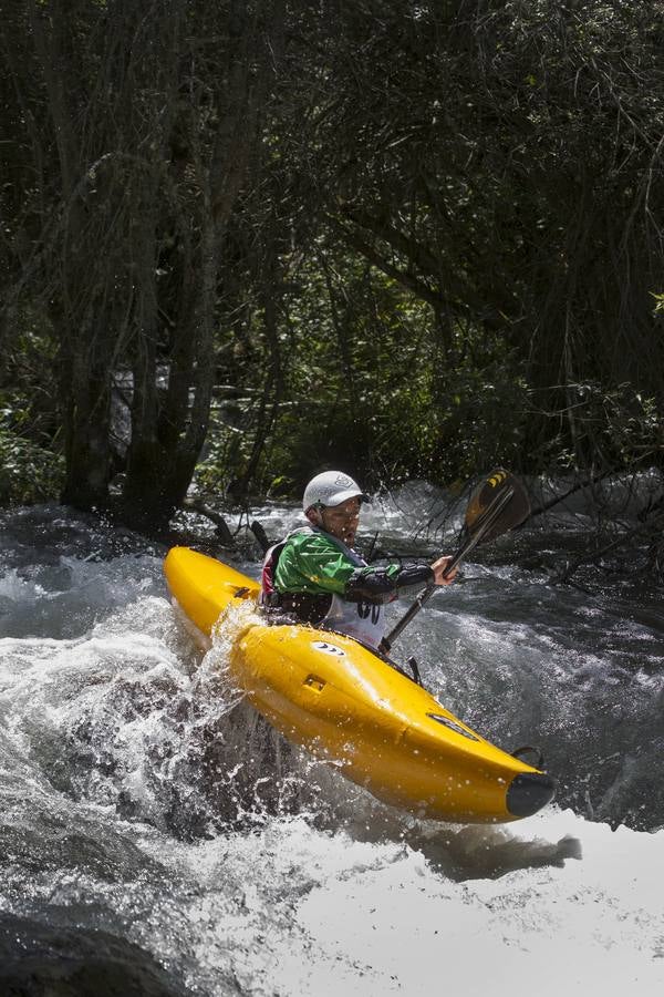 XIII descenso del río Piqueras en Kayak