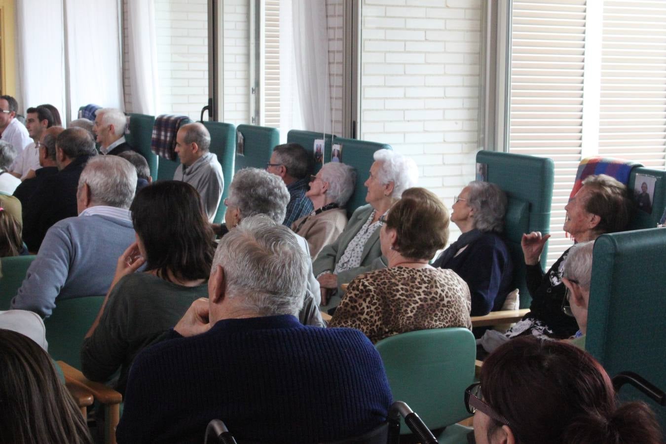 l II Día de las Familias en el centro de día para personas mayores dependientes del Gobierno de La Rioja Ciudad de Alfaro