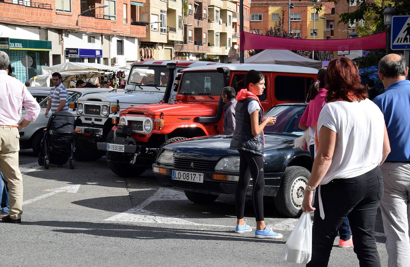 Concentración de coches clásicos en las Fiestas de Gracias de Lardero