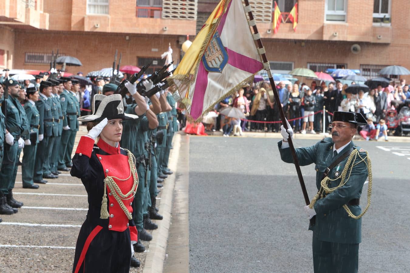 La Guardia Civil celebra la virgen del Pilar (II)