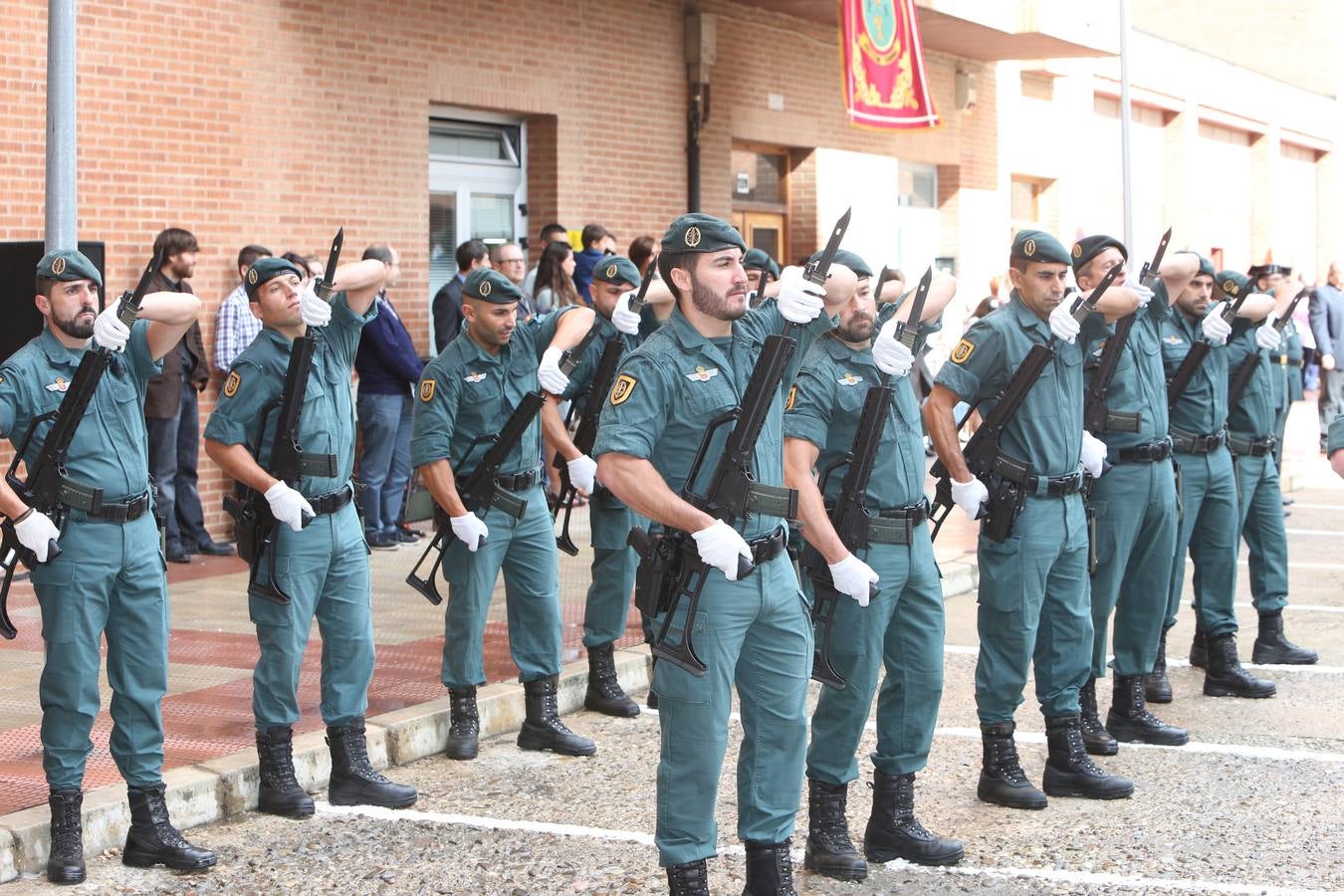 La Guardia Civil celebra la virgen del Pilar (II)
