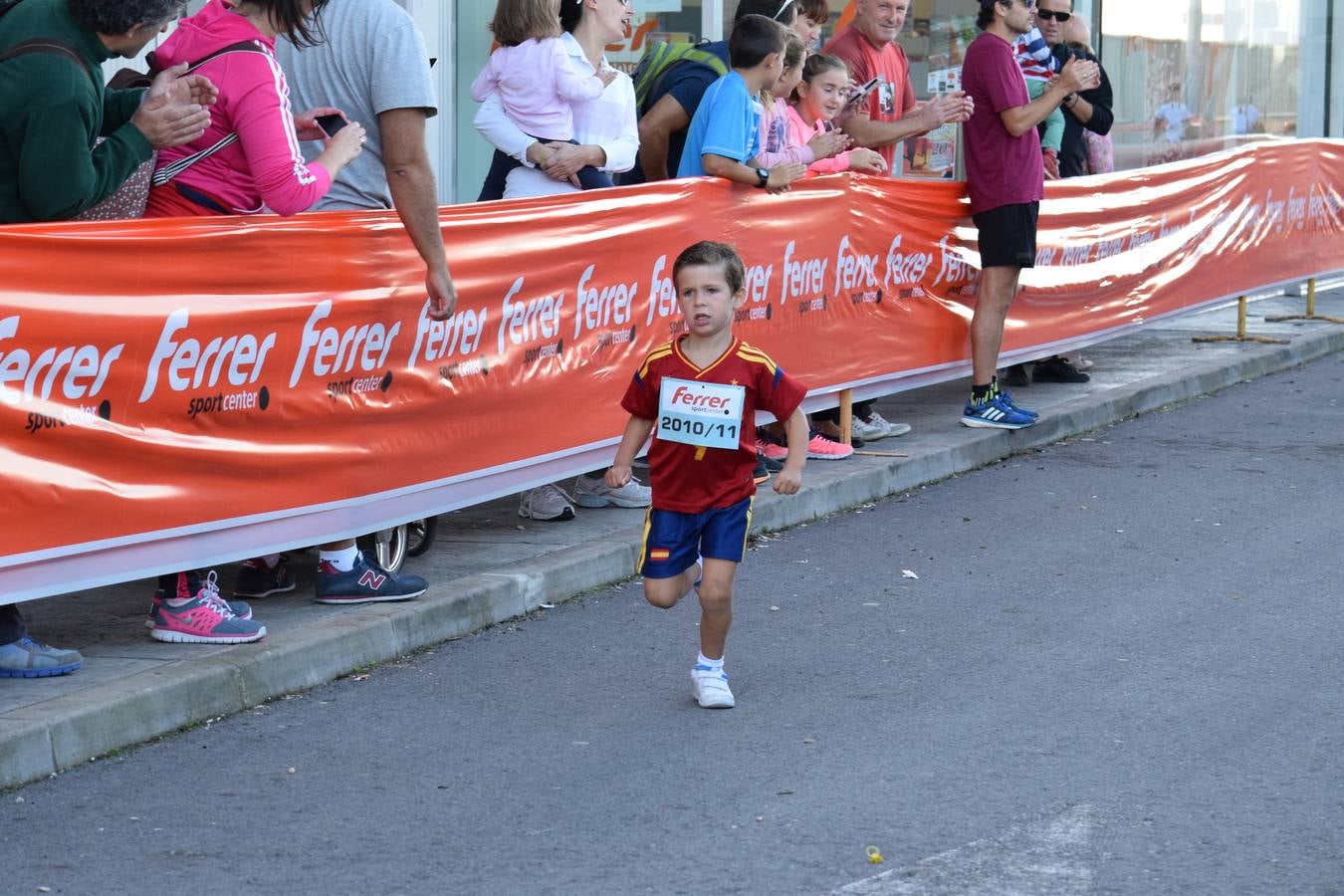 Carrera infantil en Ferrer