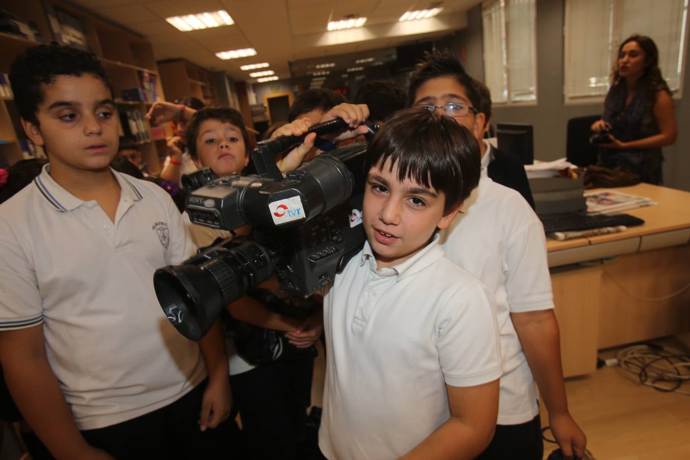 Los alumnos de 5º A del Colegio Adoratrices de Logroño visita la multimedia de Diario LA RIOJA