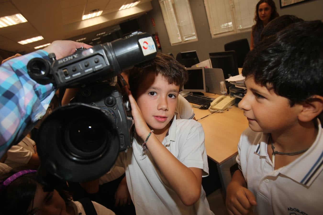Los alumnos de 5º A del Colegio Adoratrices de Logroño visita la multimedia de Diario LA RIOJA
