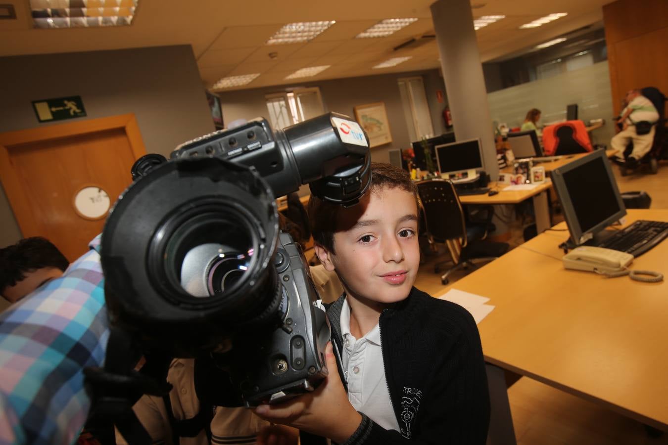 Los alumnos de 5º A del Colegio Adoratrices de Logroño visita la multimedia de Diario LA RIOJA