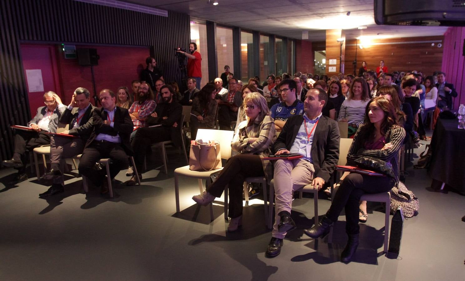 Historias con Salcedo y talleres con Arce y Cowan en Futuro en Español